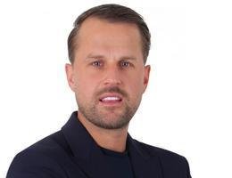 العميل Gary Woolard