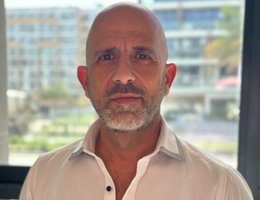 العميل Kenan Ibrahim