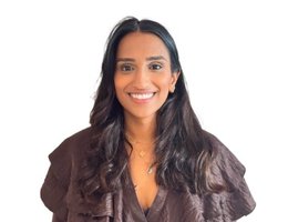 العميل Amrita Maini