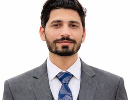 العميل zeshan mukhtar