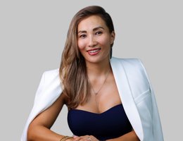Eliza Esenbek