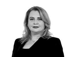 Agent Yulia Normukhamedova