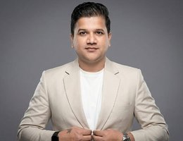 العميل Ravi Bhushan Jha