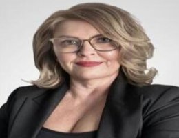 العميل Aniko Antalne Molnar