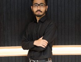 العميل Muhammad Umer