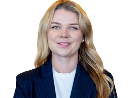 العميل Xeniya  Zyryanova