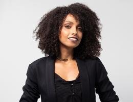 العميل Nervana Noweir