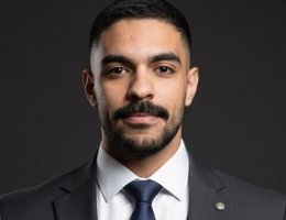 العميل Gamal El-Shenawy