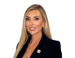 العميل Yasa Hansen