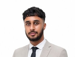 العميل Cameron Nahar