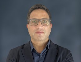 العميل Ishtiyaq  Sibtain