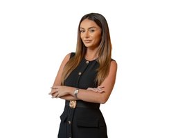 العميل Ellie Fox