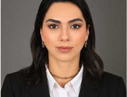 العميل Niloofar Vakil