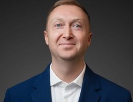 العميل Dmitrii Sadov