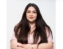 العميل Naaela  Daees