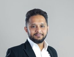 العميل Mansoor Memon