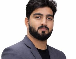 العميل Mutahir Ashraf  Khan 