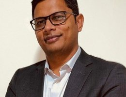 العميل Devanand Botharaj