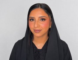 العميل Noreen Afzal