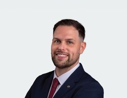 العميل Paul Reeves