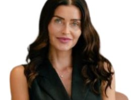 العميل Natasha Valentino Bendix Helms Novaa