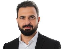 العميل Moiz Ali Khoja Haidar