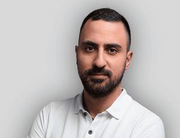 العميل Roy El Baba