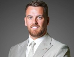 العميل Robbie McDonald