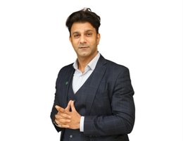 العميل Obaid Nazir Peer