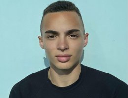 العميل Julius Spring