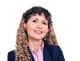 العميل Oana-Adriana Bereczki