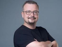 العميل Mikhail Bulanov