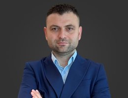 العميل Ahmet Emir Ercan