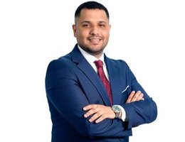 العميل Zeyad Elhout