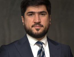 العميل Najib Sadirov