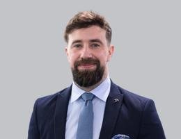 العميل John Broderick