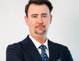 العميل Stanislav Balakirev