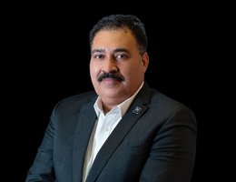 العميل Adnan Hanif