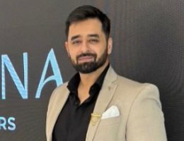 العميل DR. NAVEED WAR
