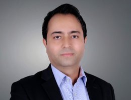 العميل Junaid Amir Khan