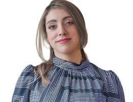 العميل Sarah Henni