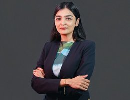 العميل Aayushi Shah