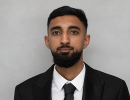العميل Khizr Ali