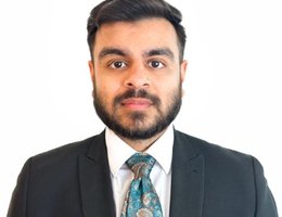 العميل Umar Ahmad