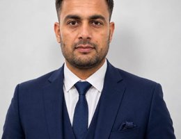 العميل Tariq Mahmood