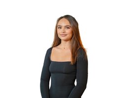 العميل Chloe Luckham