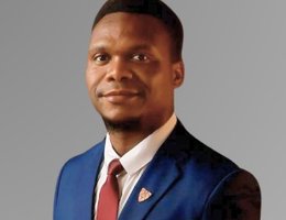 العميل Emmanuel Kipangula