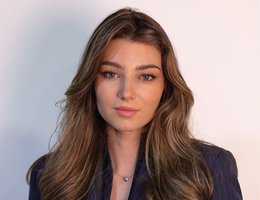 العميل Anja Trsic