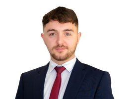 العميل Joshua James Parry