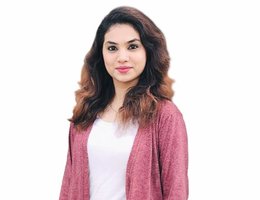 العميل Uzma Fatima 